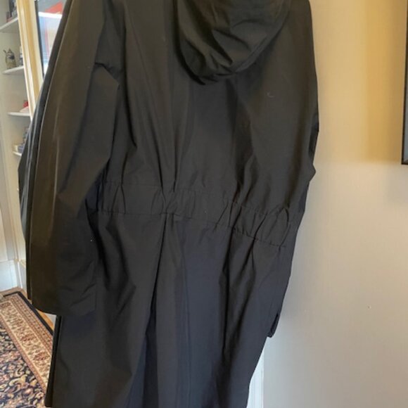 North Face long rain jacket - Picture 2 of 3